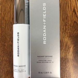 Rodan & Fields Radiant Defense Golden